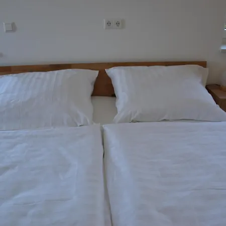 Am Hof Zotter Appartement *